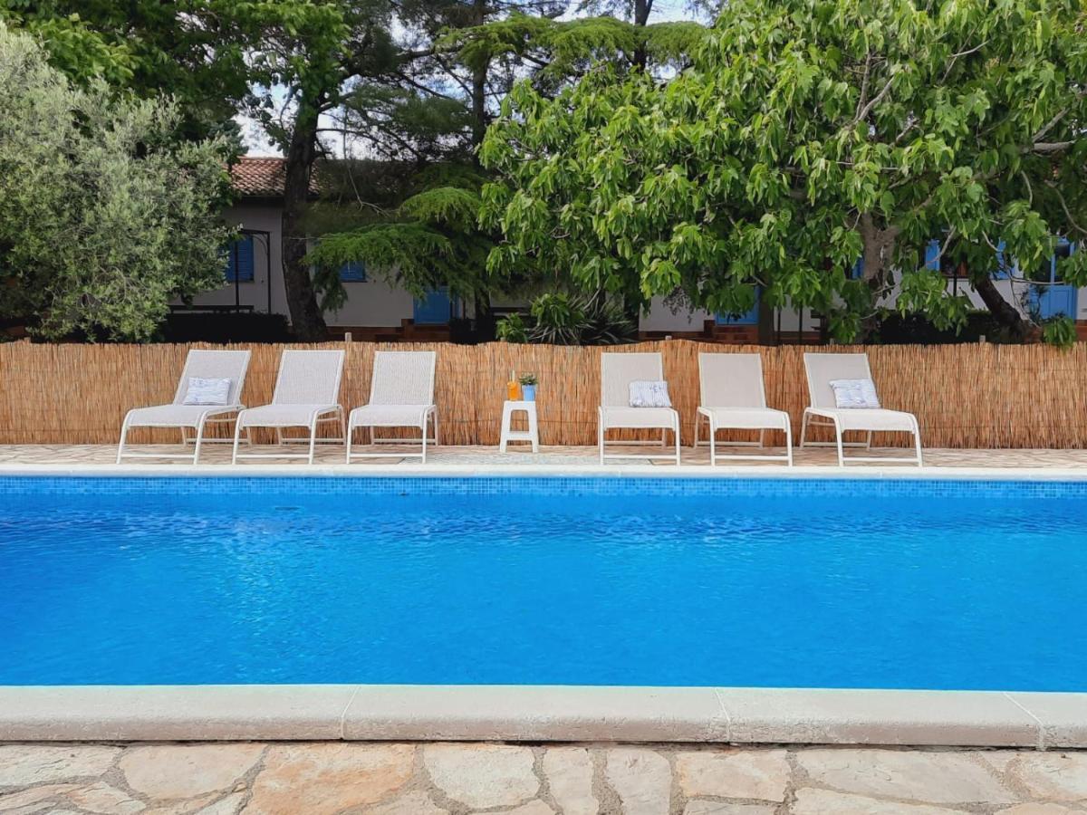 Sanja Apartments Sveti Servul Novigrad Istria Buitenkant foto